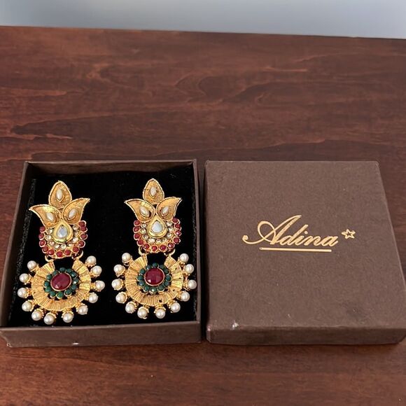 Gorgeous drop earrings - gold tone with colored stones and pearls - Picture 7 of 7